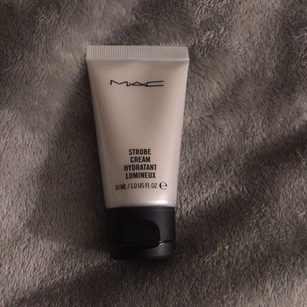 BRAND NEW MAC MINI STROBE CREAM IN PINKLITE